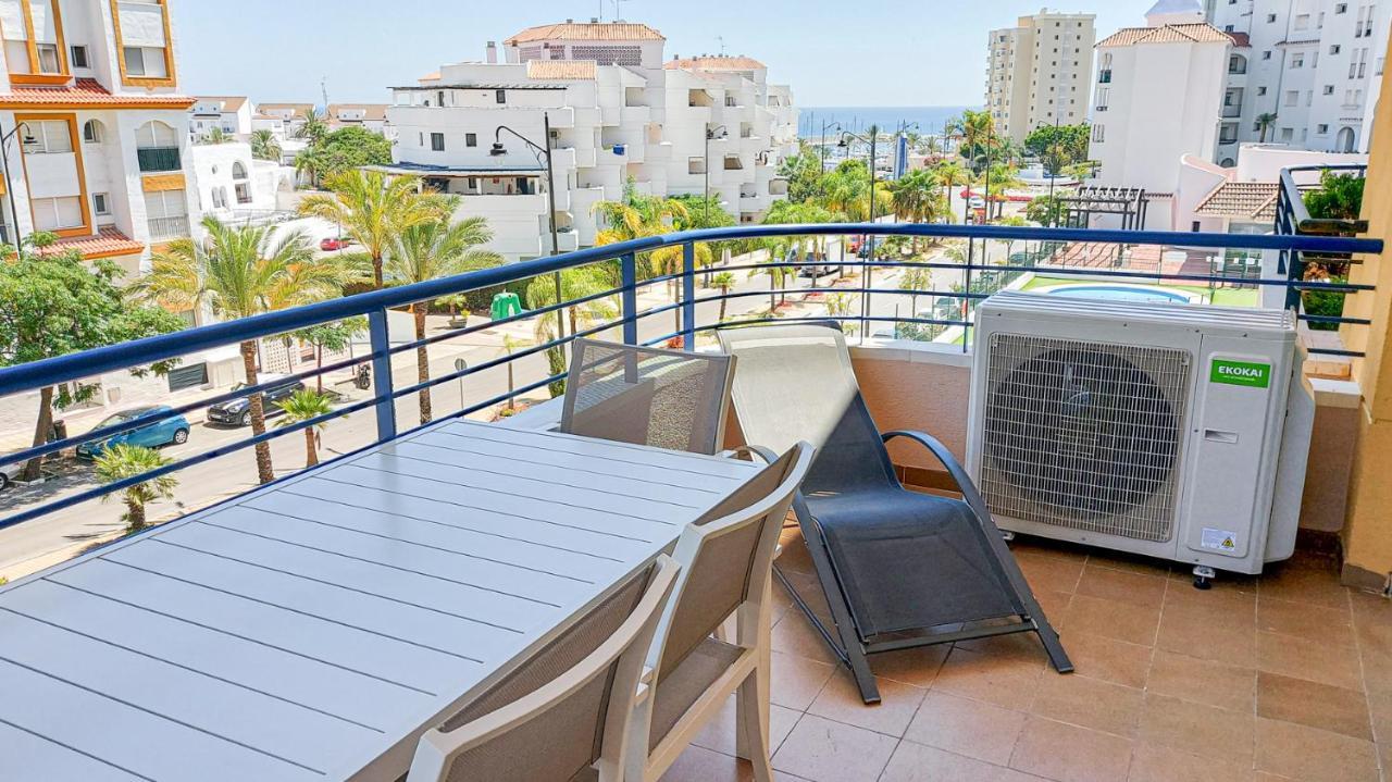 Cozy Apartment Overlooking Estepona'S Marina! المظهر الخارجي الصورة