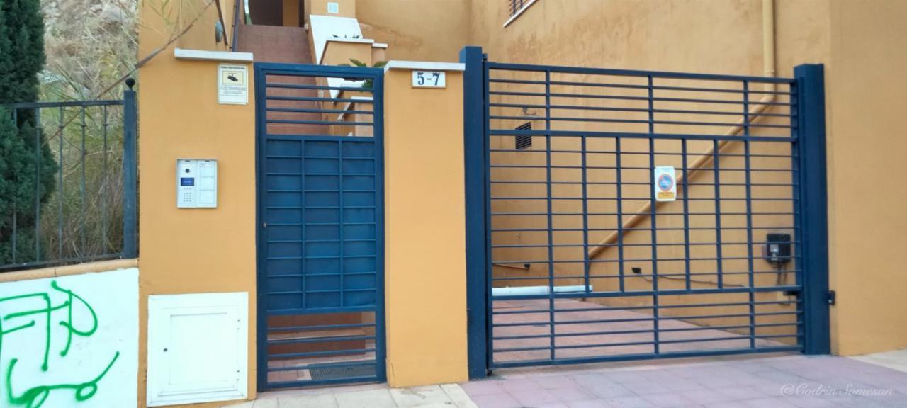 Cozy Apartment Overlooking Estepona'S Marina! المظهر الخارجي الصورة
